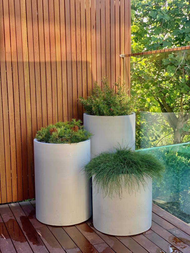 Line Stonelite Tall Cylinder with plants