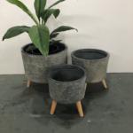 Groovy Tripod Grey Ash pot planters